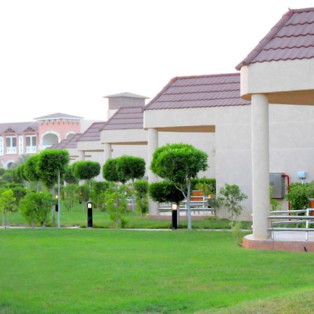 Radisson Blu Resort, Al Khobar Халф Мун-Бэй Экстерьер фото Residential villas in Al-Ghazal