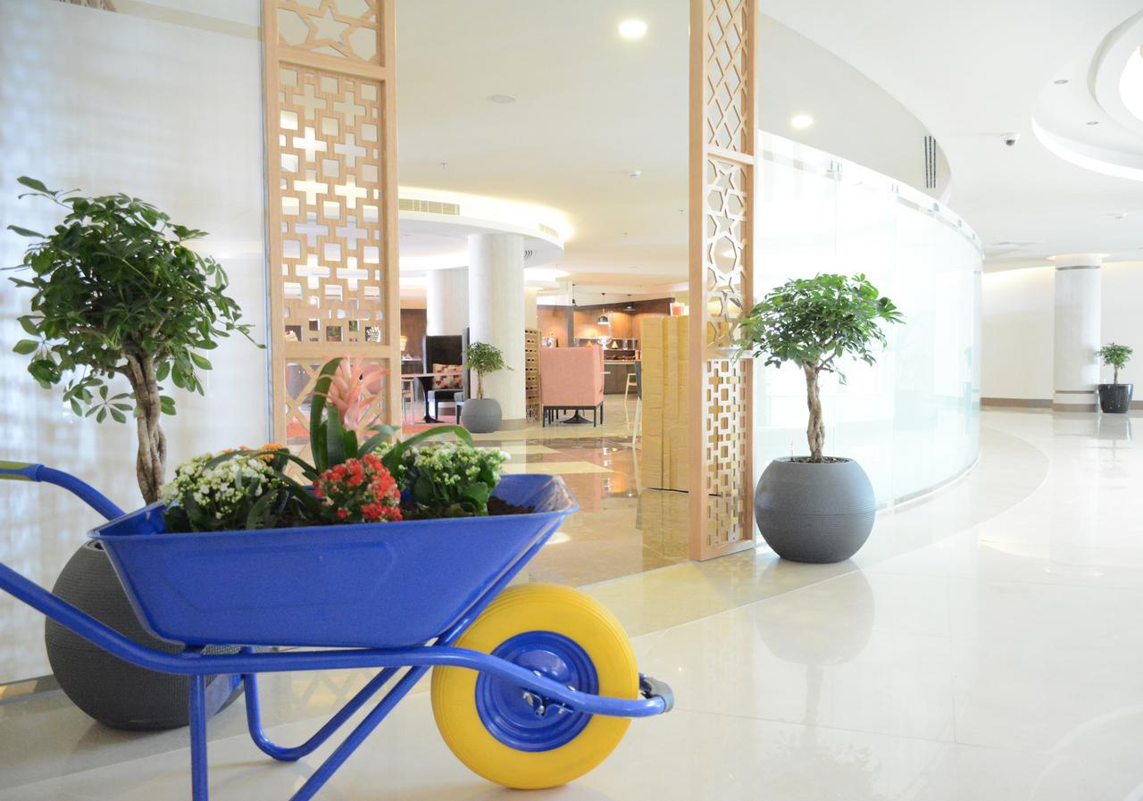 Radisson Blu Resort, Al Khobar Халф Мун-Бэй Экстерьер фото Interior of the hotel