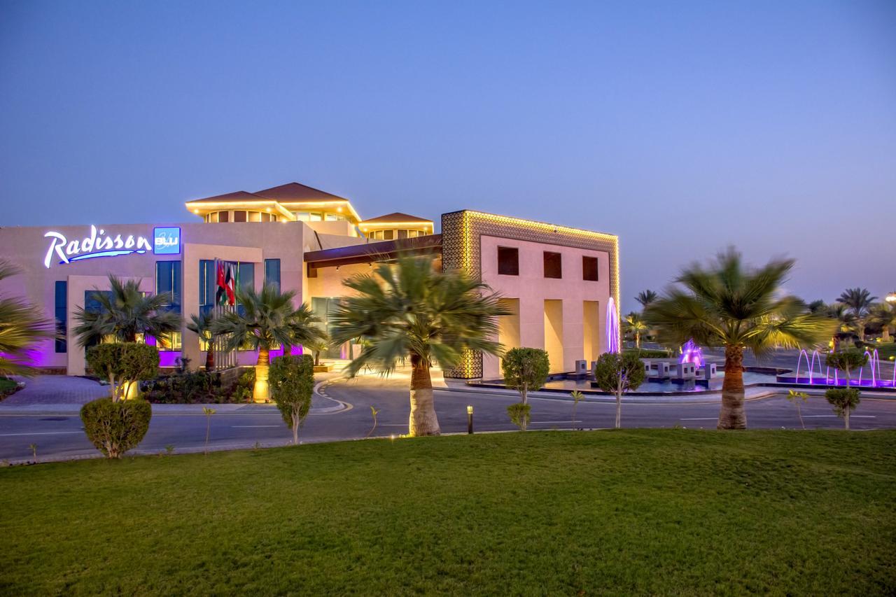 Radisson Blu Resort, Al Khobar Халф Мун-Бэй Экстерьер фото Radisson Hotel, Al Qusais, Dubai