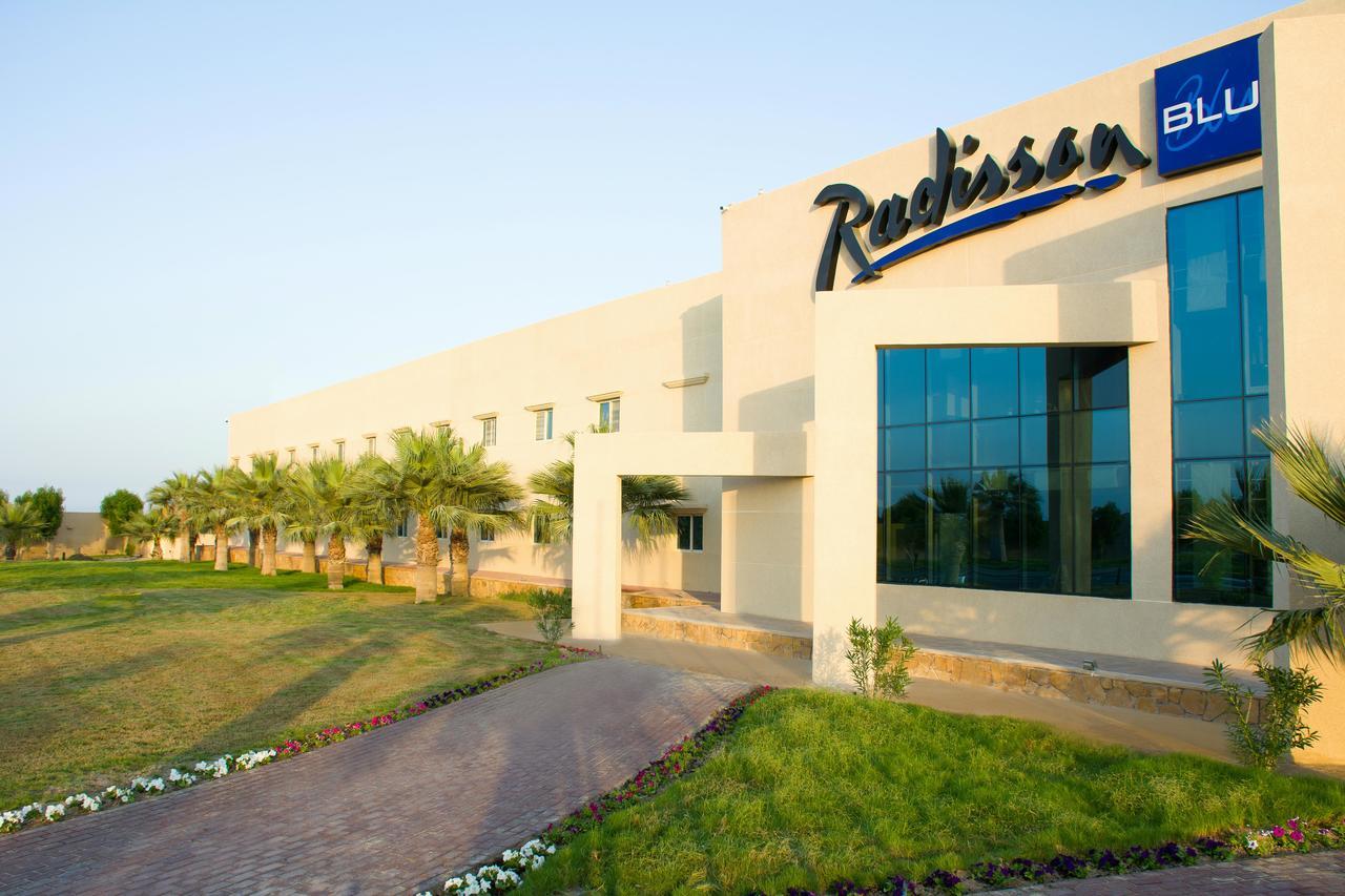 Radisson Blu Resort, Al Khobar Халф Мун-Бэй Экстерьер фото Radisson Blu Hotel, Riyadh