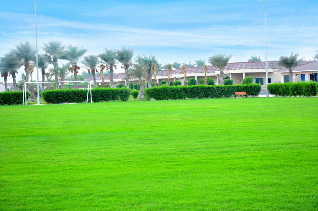 Radisson Blu Resort, Al Khobar Халф Мун-Бэй Экстерьер фото Al-Ahly Club