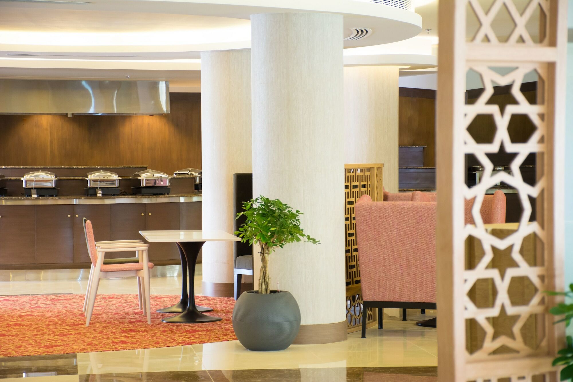 Radisson Blu Resort, Al Khobar Халф Мун-Бэй Экстерьер фото The lobby of the hotel