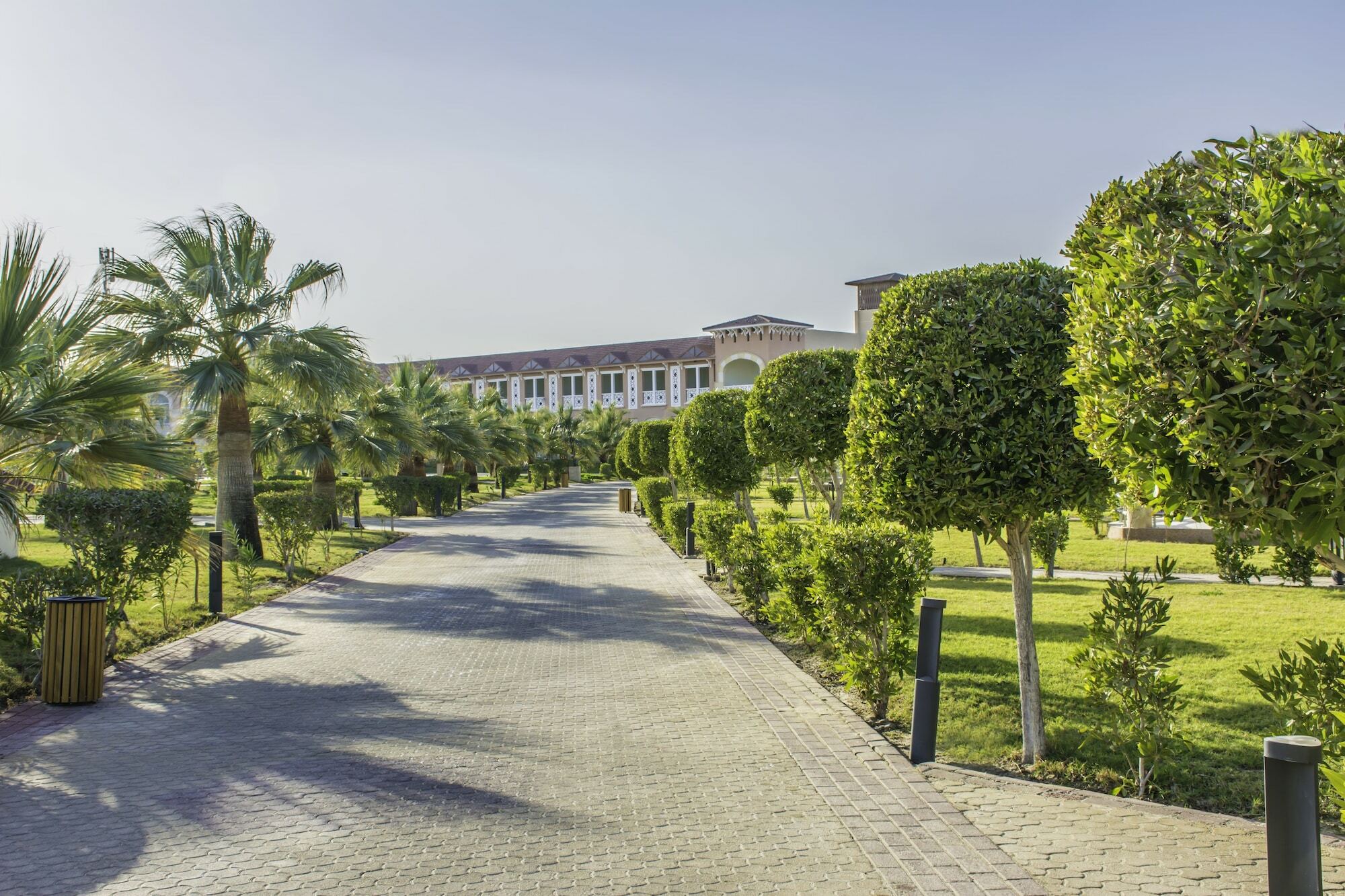 Radisson Blu Resort, Al Khobar Халф Мун-Бэй Экстерьер фото University of Patras