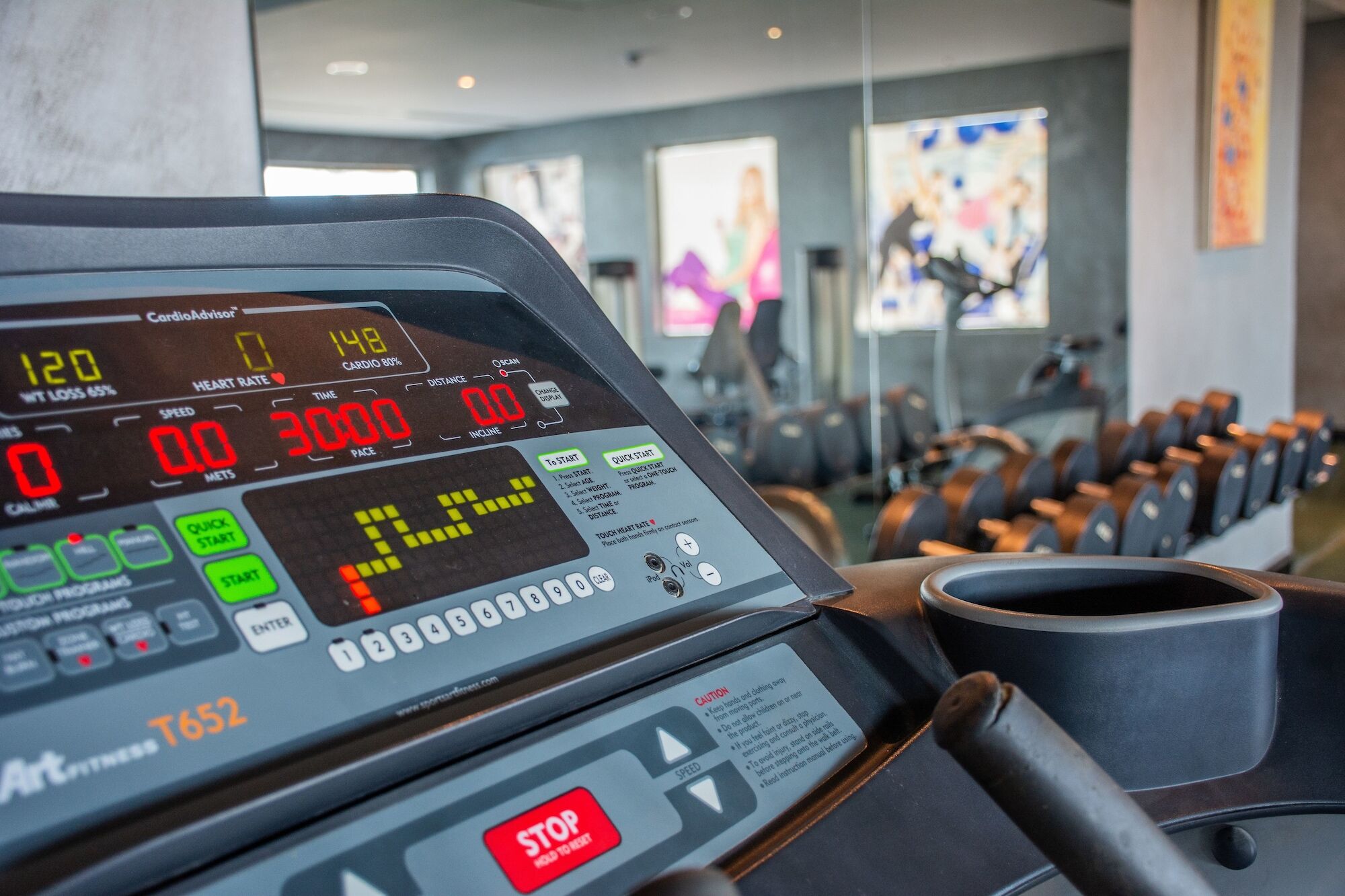 Radisson Blu Resort, Al Khobar Халф Мун-Бэй Экстерьер фото Treadmill console